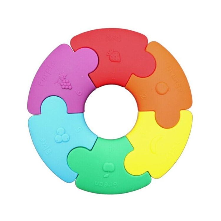 Pierwsze puzzle sensoryczne, tęczowe kółko
